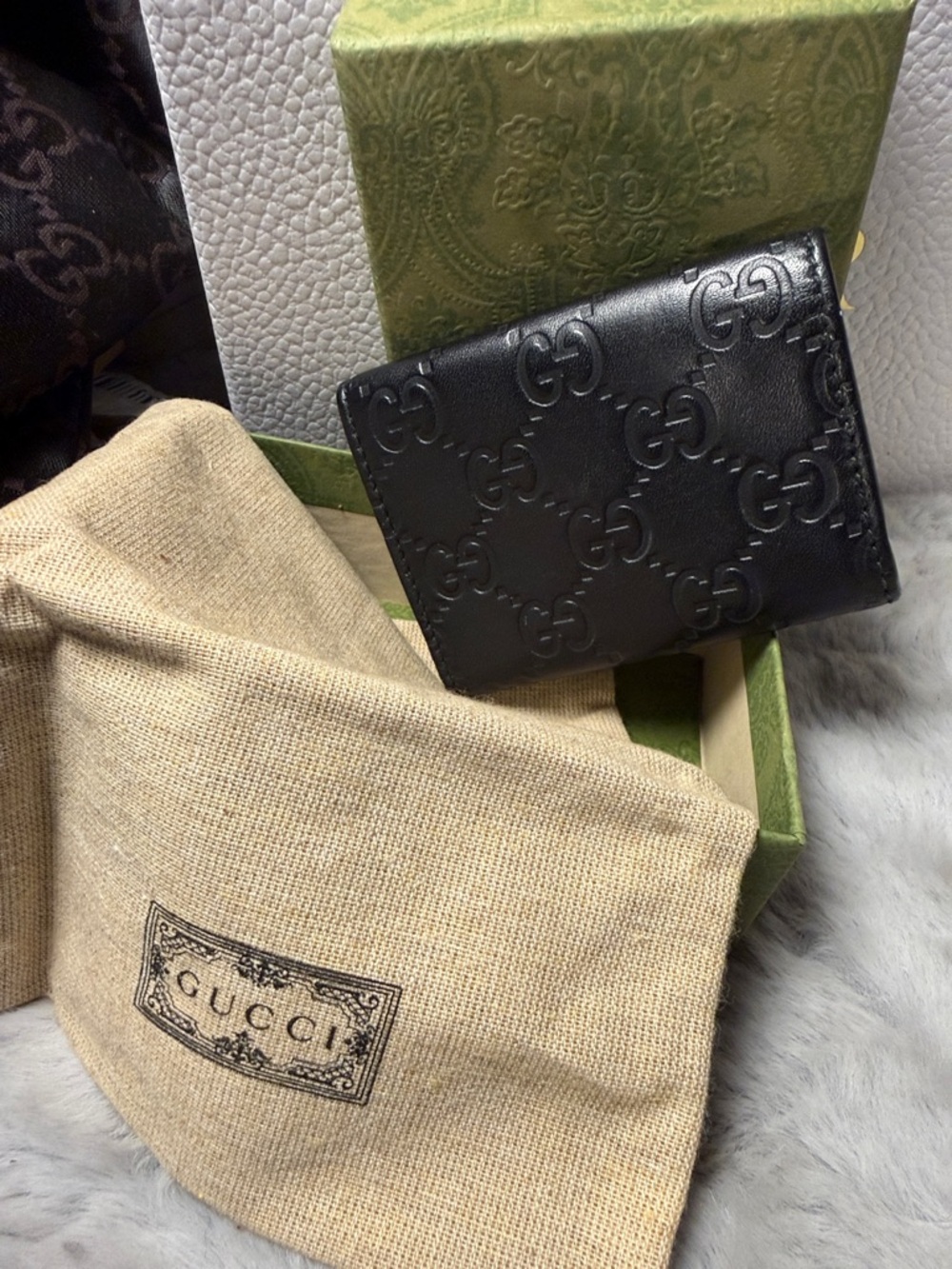Gucci Black Embossed GG Card Case with Gold Interlocking G - Picture 3 of 10